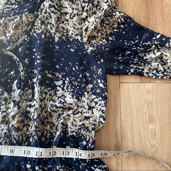 Quicksilver Womens Semi Sheer Printed Tunic Shirt Size Medium - Picture 6 of 7